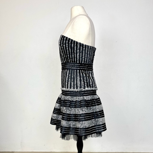 BCBGMaxAzria Madeline Strapless
Cocktail Party Dress Size 8. Boned bodice. - Picture 6 of 12